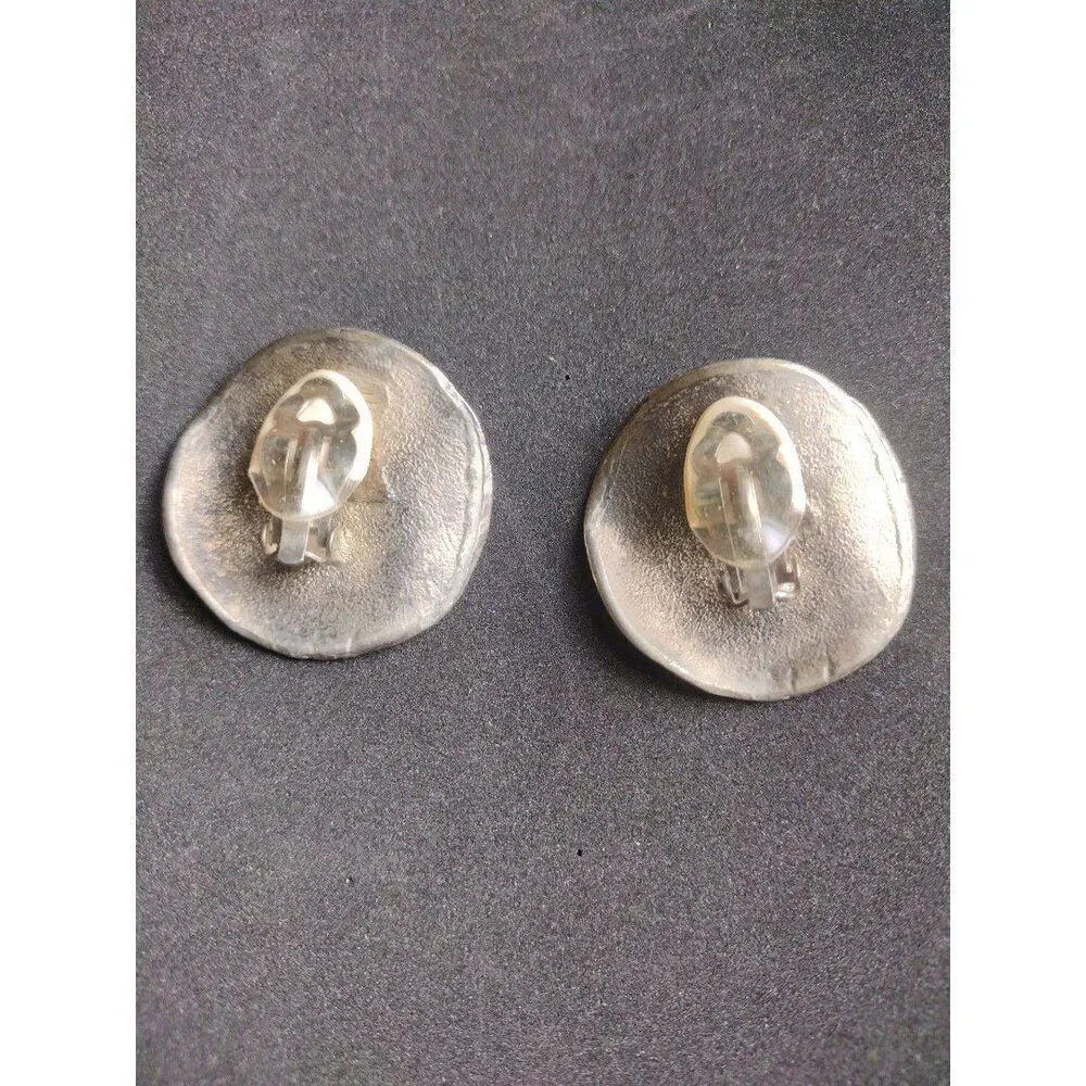 Vintage Silver Toned Curved Etched Naturescape Clip On-Earrings